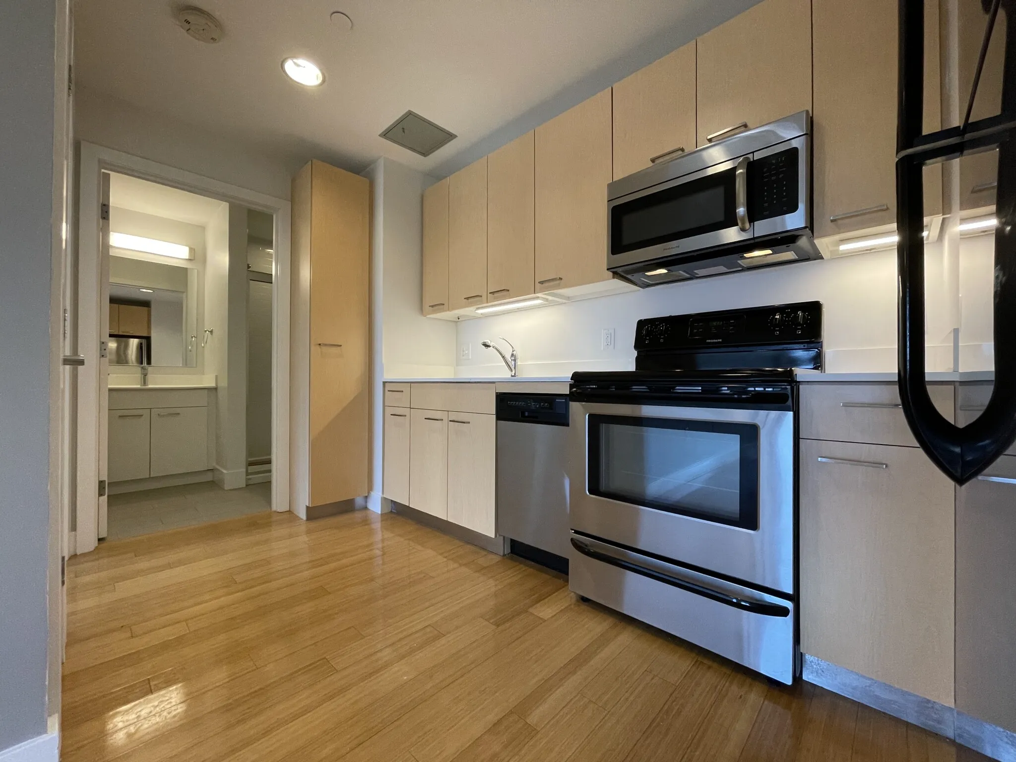 1085 Boylston St, Fenway