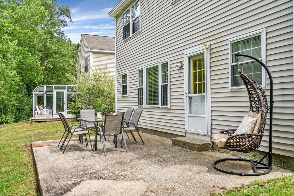 74 Juniper Ln, Tewksbury