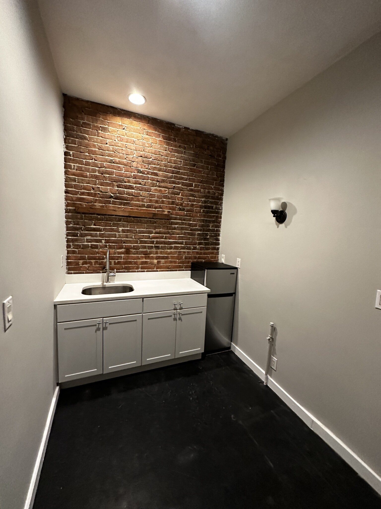 540 Massachusetts Ave, South End