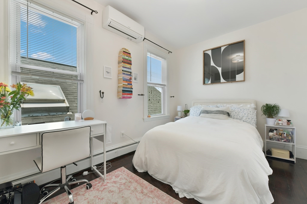 530-532 E 6th St, South Boston