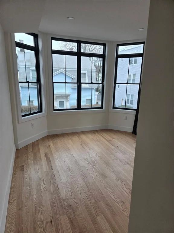 28-30 Clifton, Roxbury