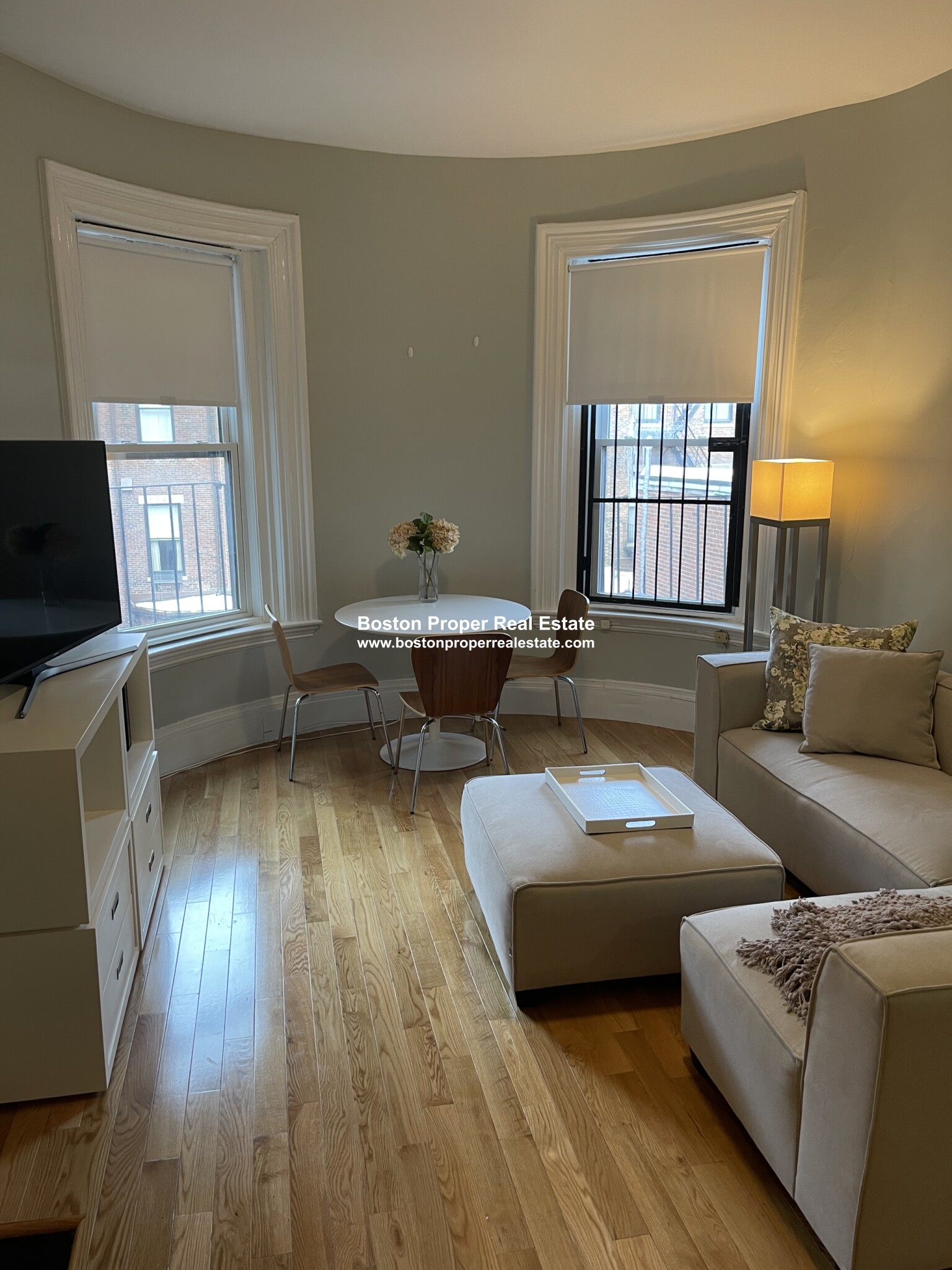 133 Newbury St, Back Bay