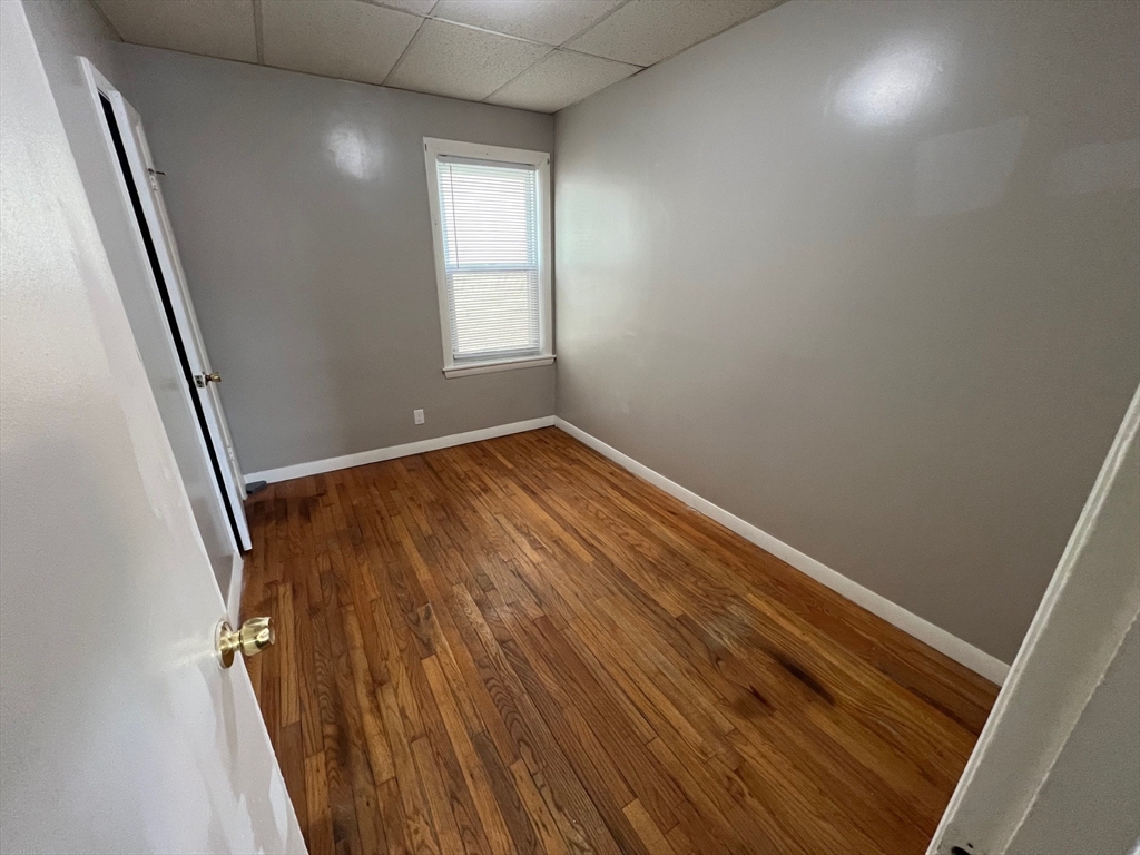 64 Hunter St, Fall River