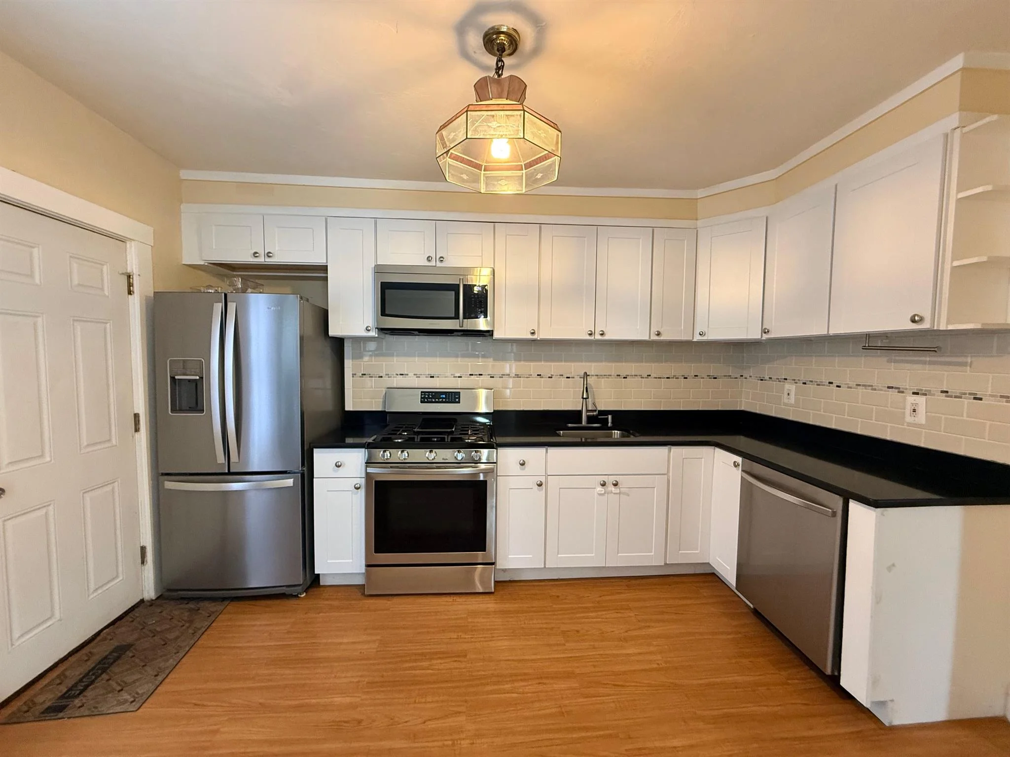 15 Laurel St, Ward Two