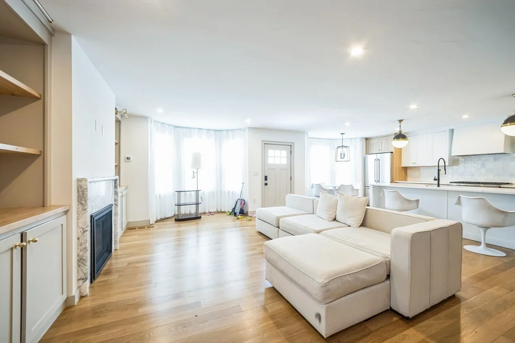 20 Fairmont St, Cambridgeport