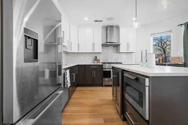 946 Saratoga St, East Boston