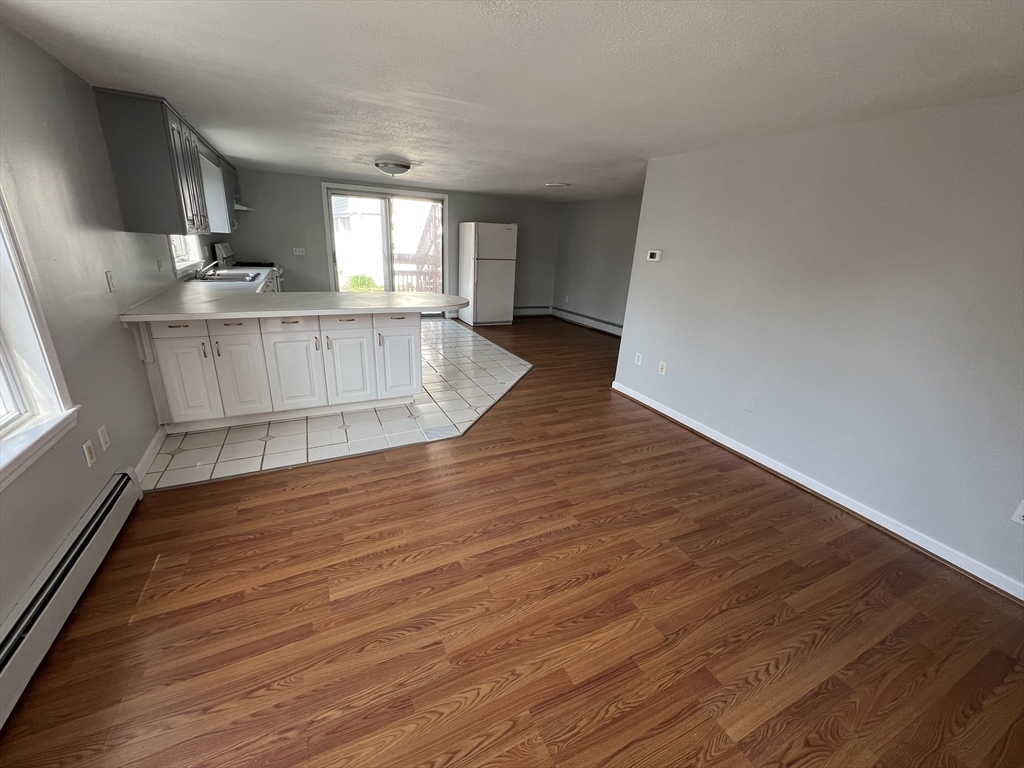 8 Federal St, Warren