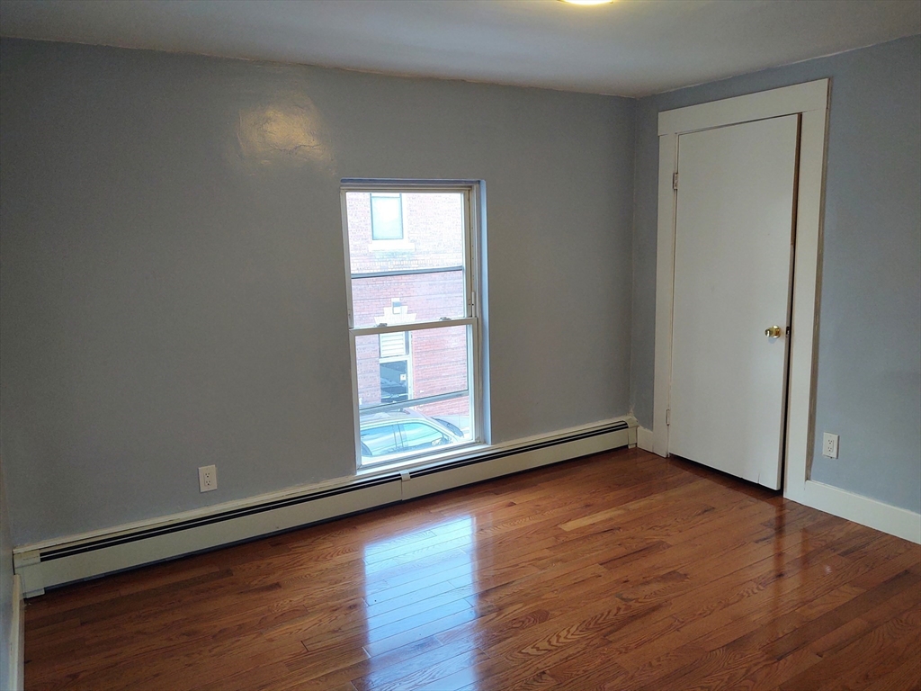 96 Pleasant St, Marlborough