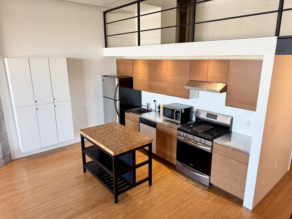 156 Porter, East Boston