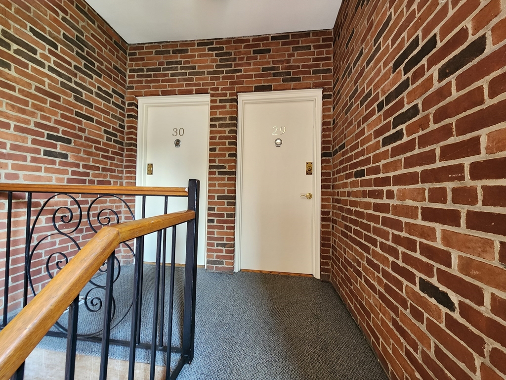 573 Washington St, Brookline