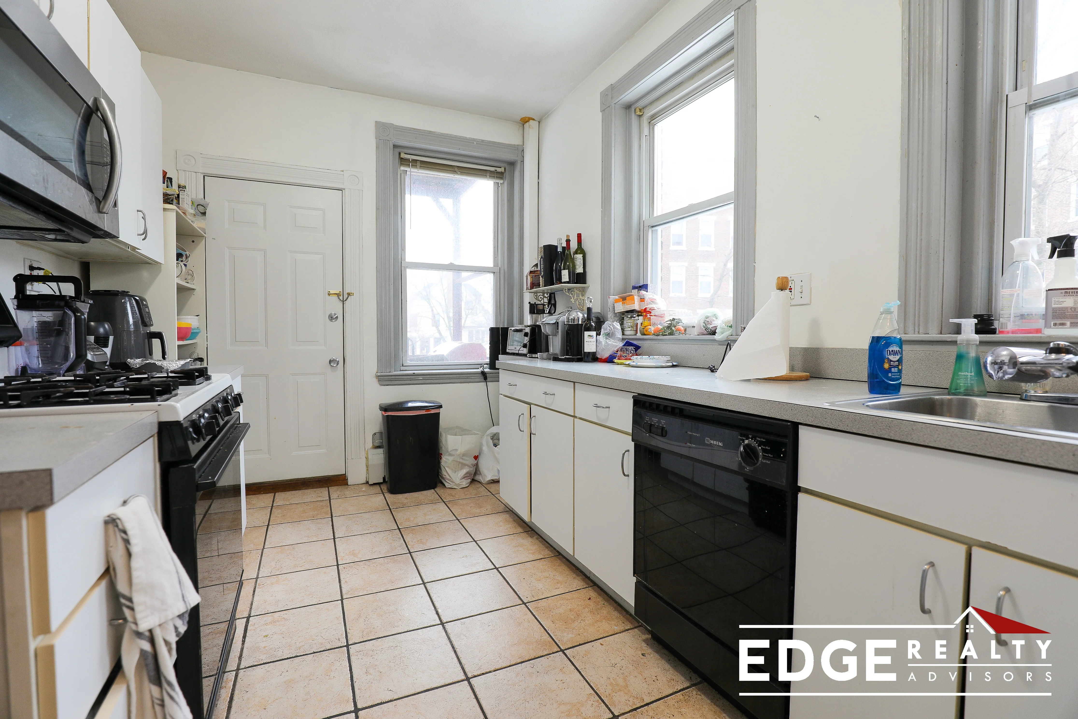 38 Park Vale Ave, Allston