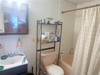 128 Pine St, The Port