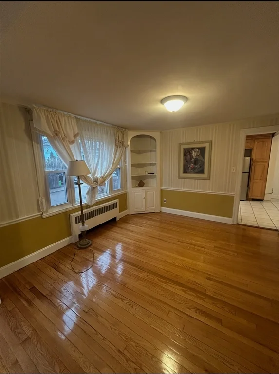 632 West Roxbury Pkwa, Roslindale