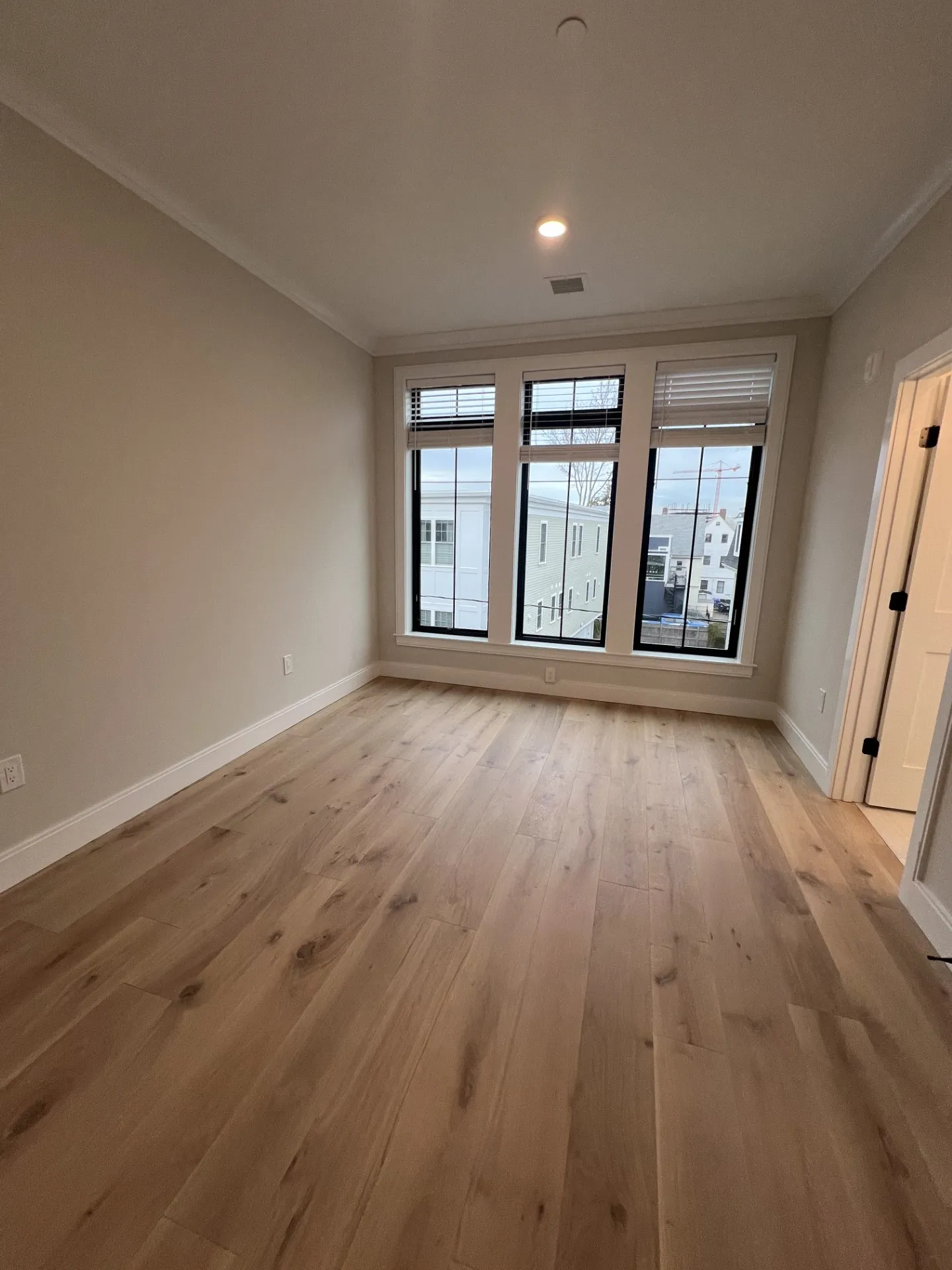 157 Everett St, Allston