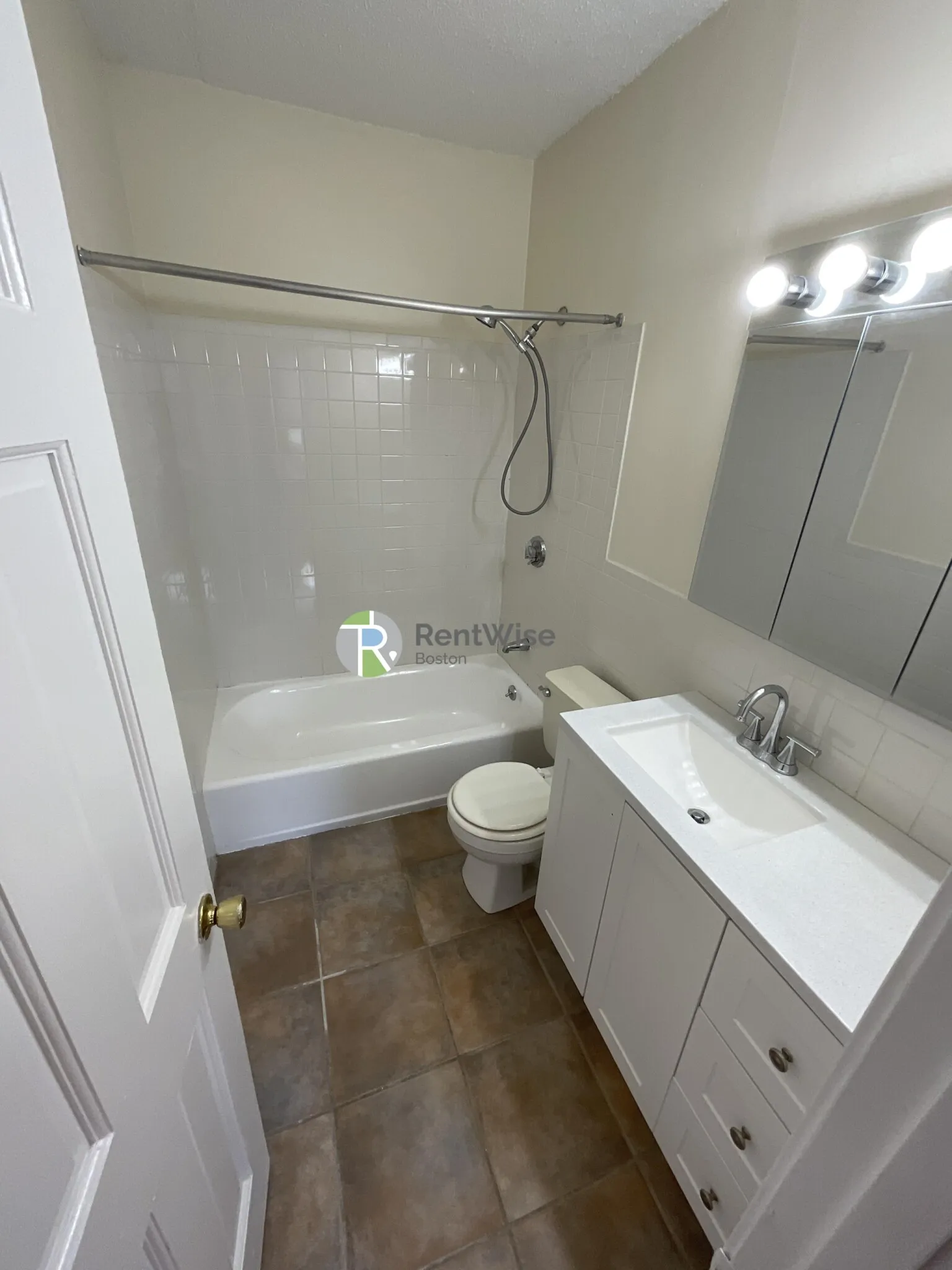 6 Barrows St, Allston