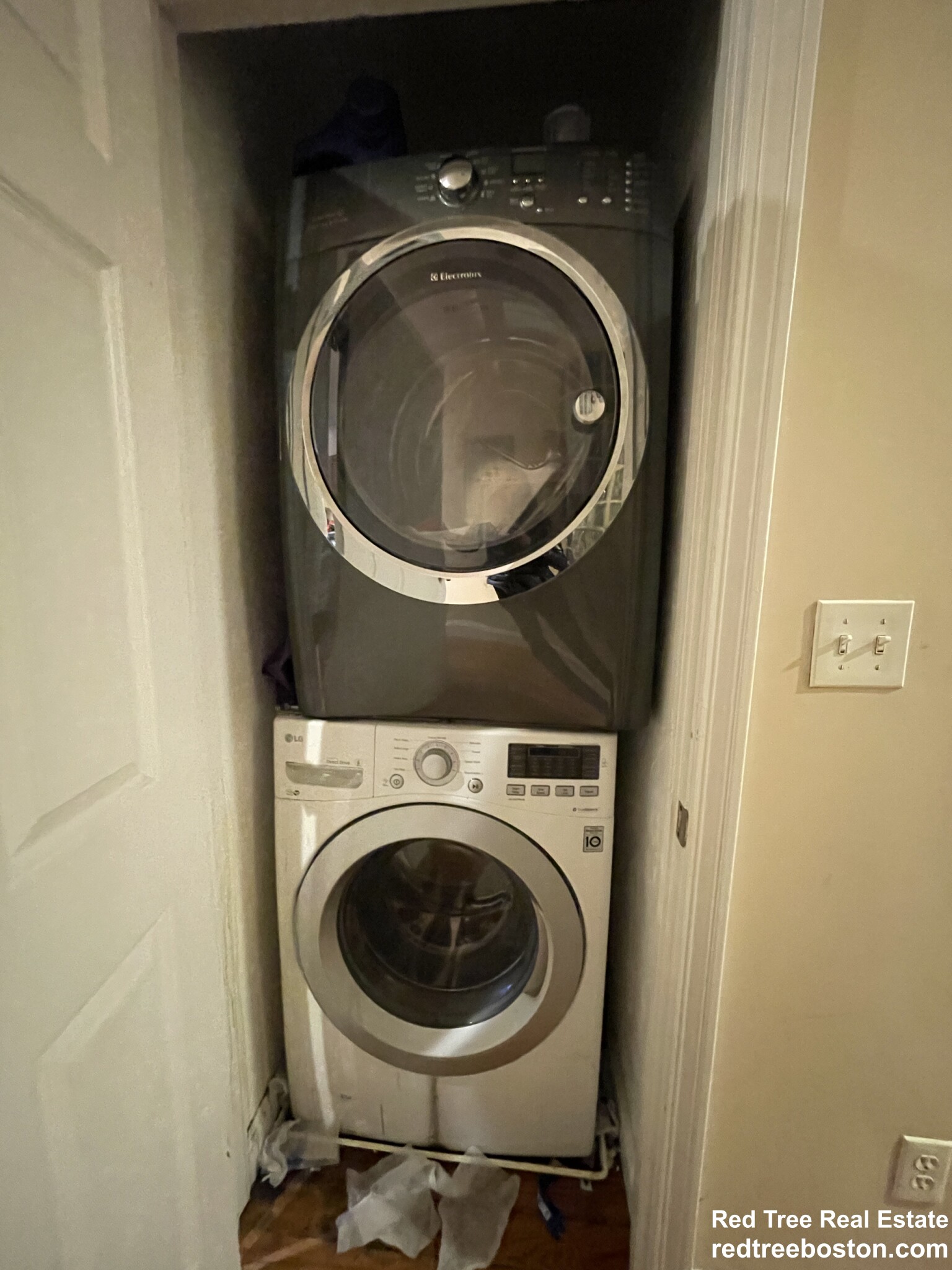 30 Circuit St, Roxbury