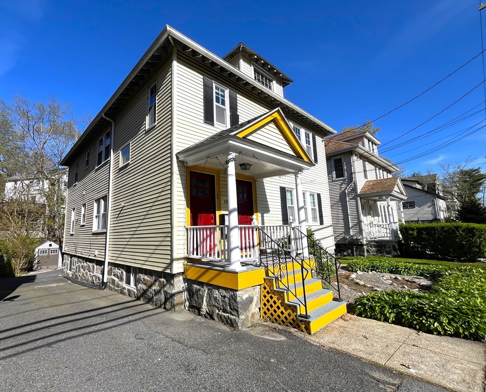 130 Grove St, West Roxbury