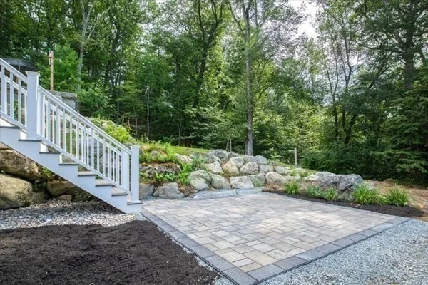14 Norway Farms Dr, Norfolk