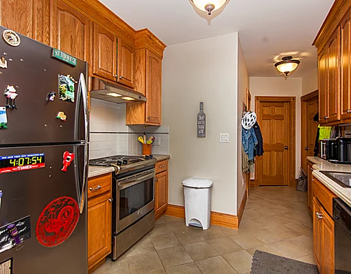 137 Charles St, Beacon Hill