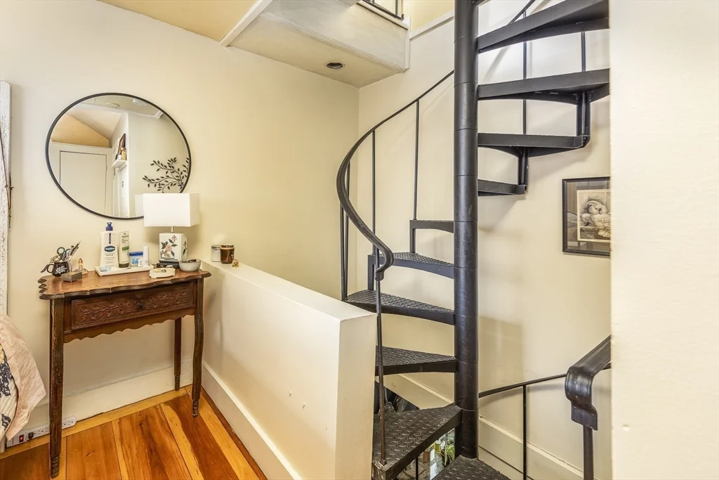 14 Nicholson Hill, Marblehead