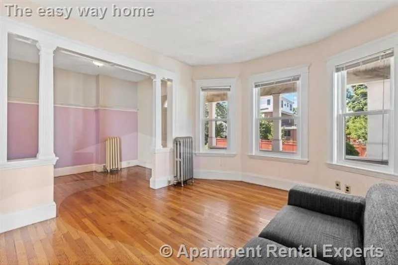38 George St, Tufts