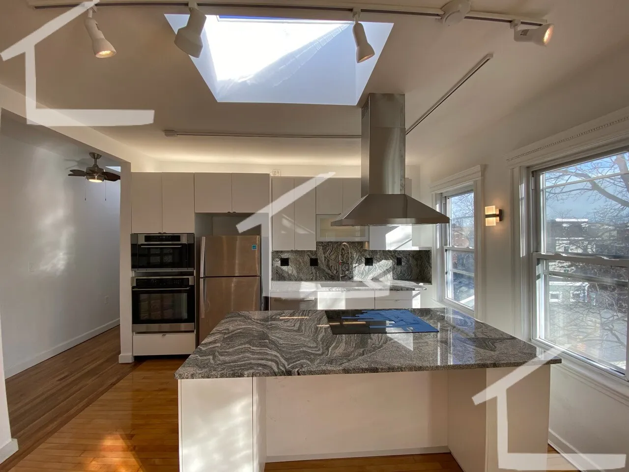 229 Harvard St, The Port