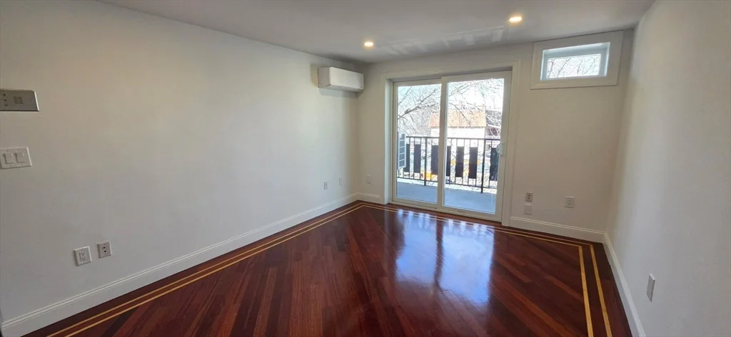 26 W Wyoming Ave, Melrose