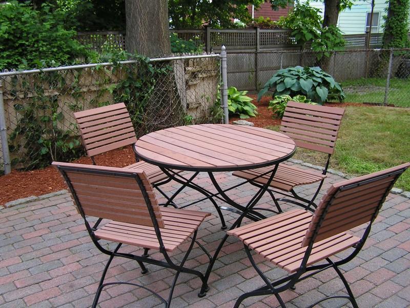 82 Holland St, Davis Square