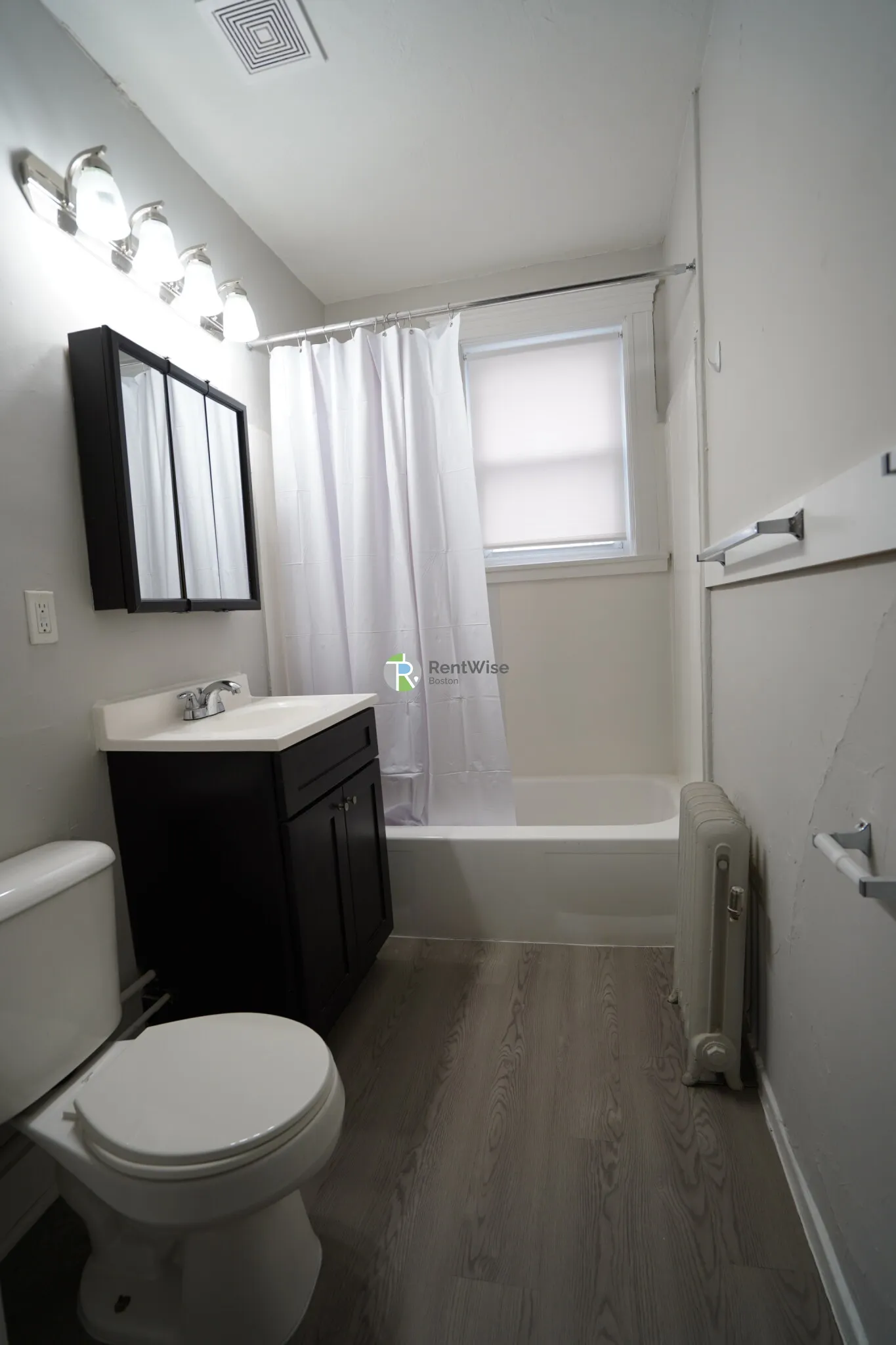 90 Cypress St, Emerson Gardens