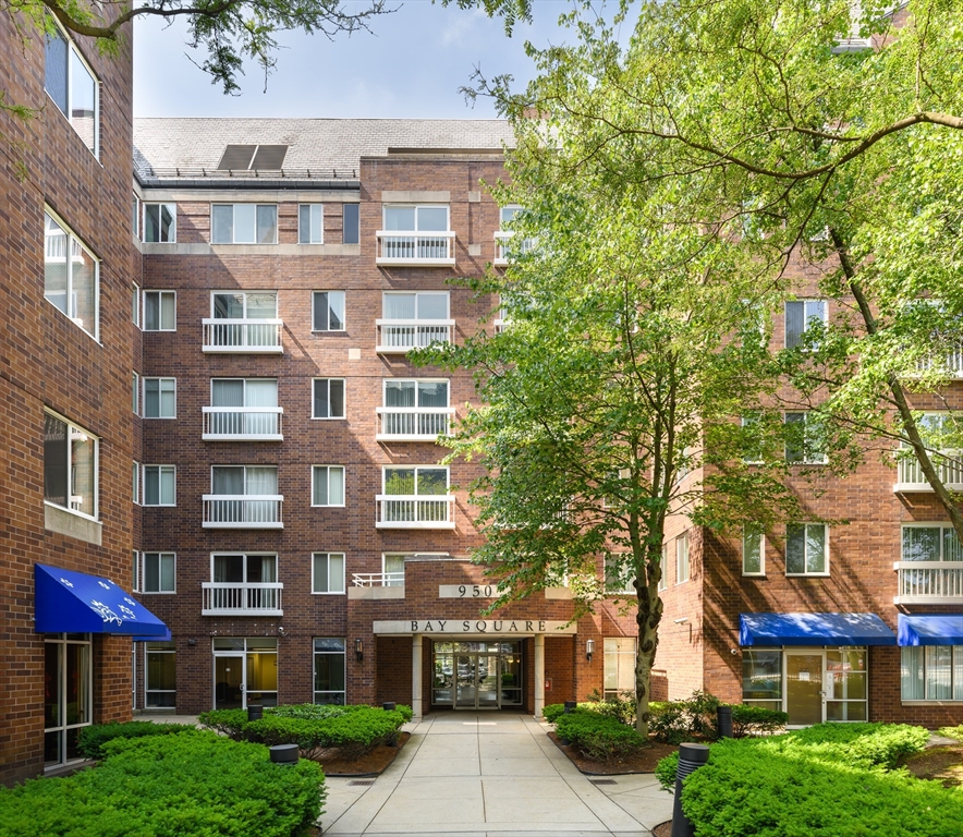 950 Massachusetts Ave, Riverside