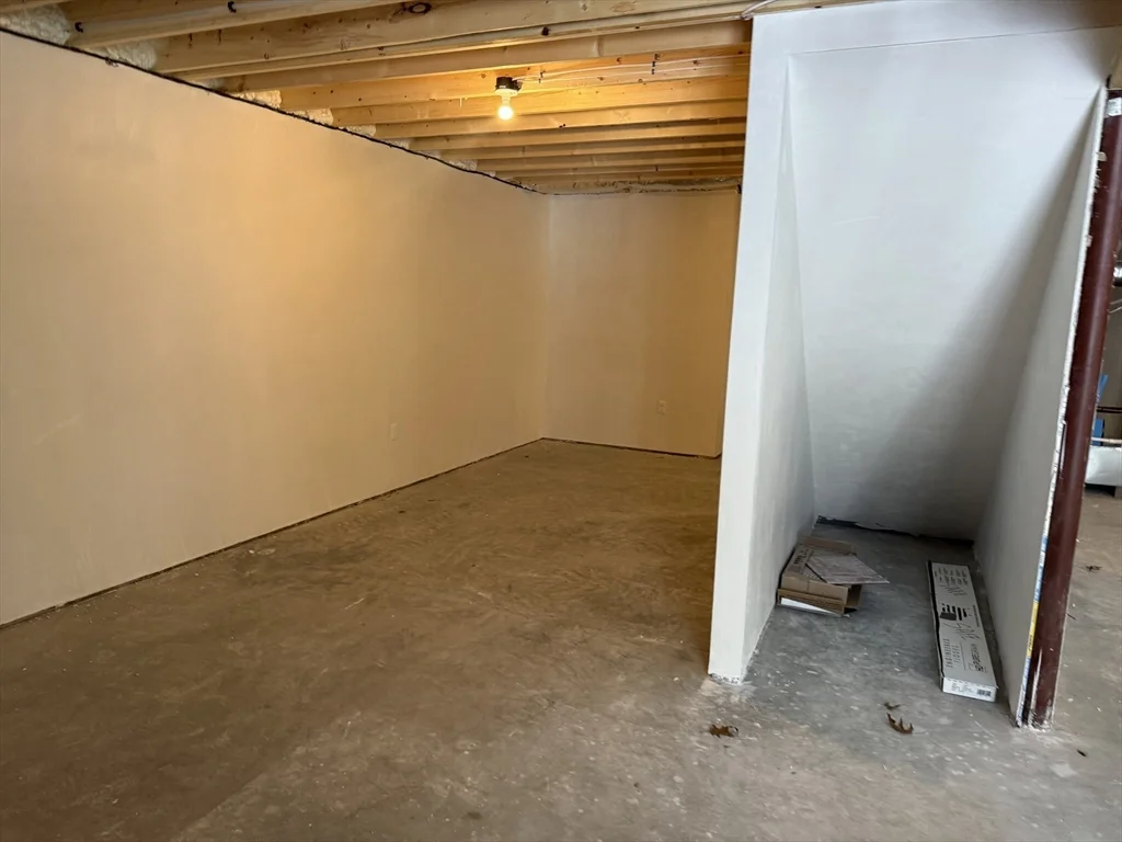 25 Kashmir's Way, Middleboro