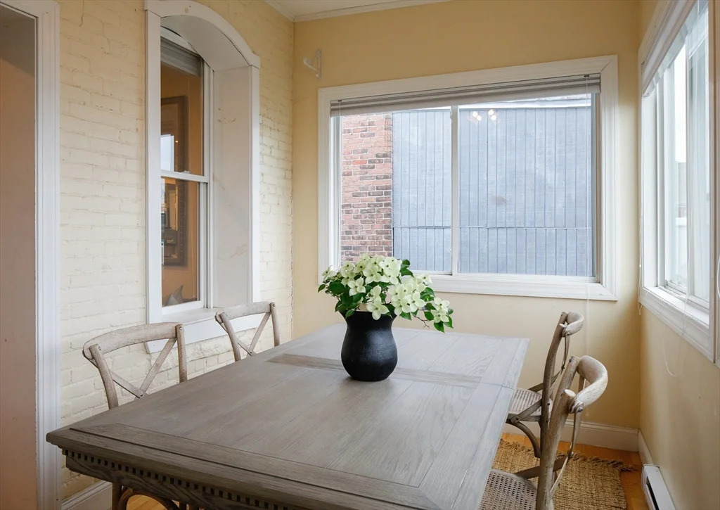 127 Cottage St, East Boston