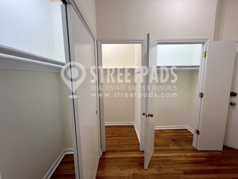 2018 Commonwealth Ave, Brighton