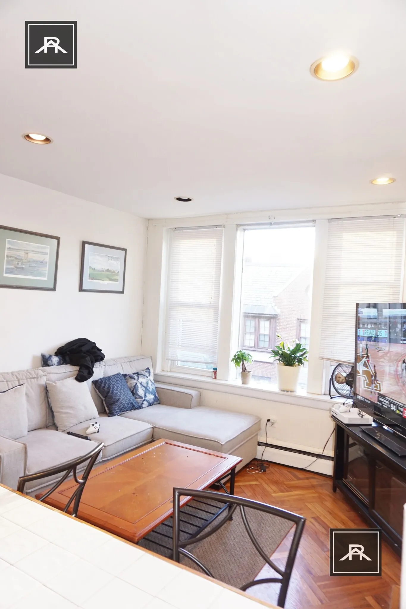 11 Aberdeen St, Fenway
