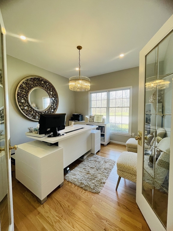 10 Sheryl Dr, Shrewsbury