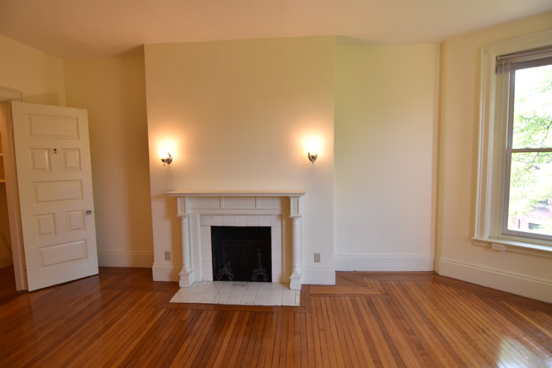 379 Commonwealth Ave, Back Bay