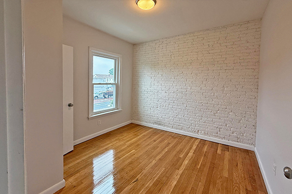 164 Broadway, East Somerville