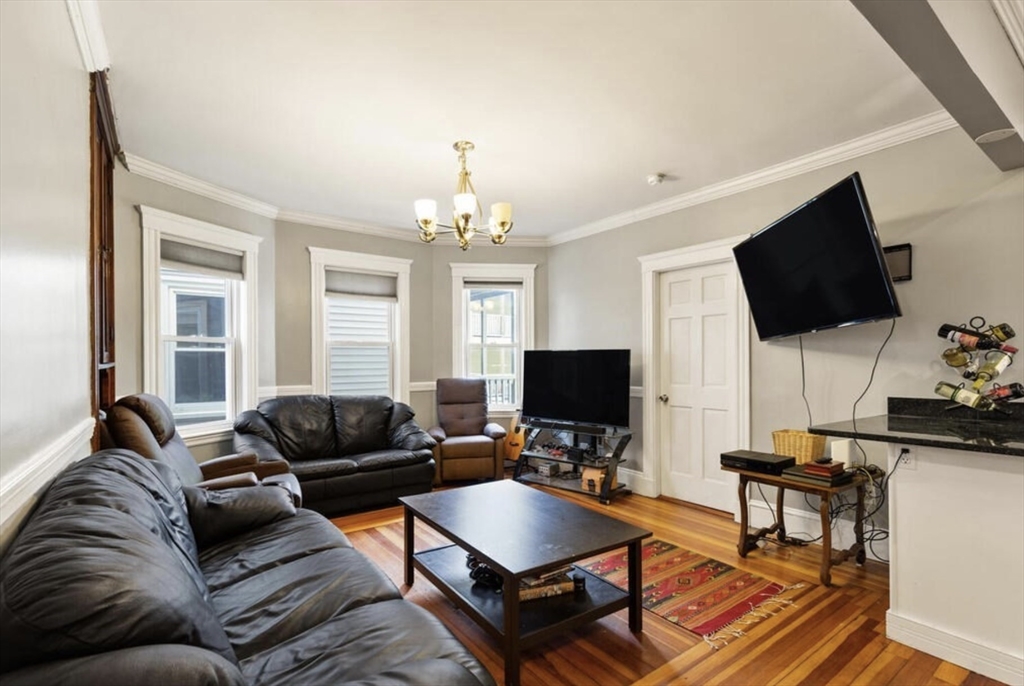 8 Taft St, Dorchester