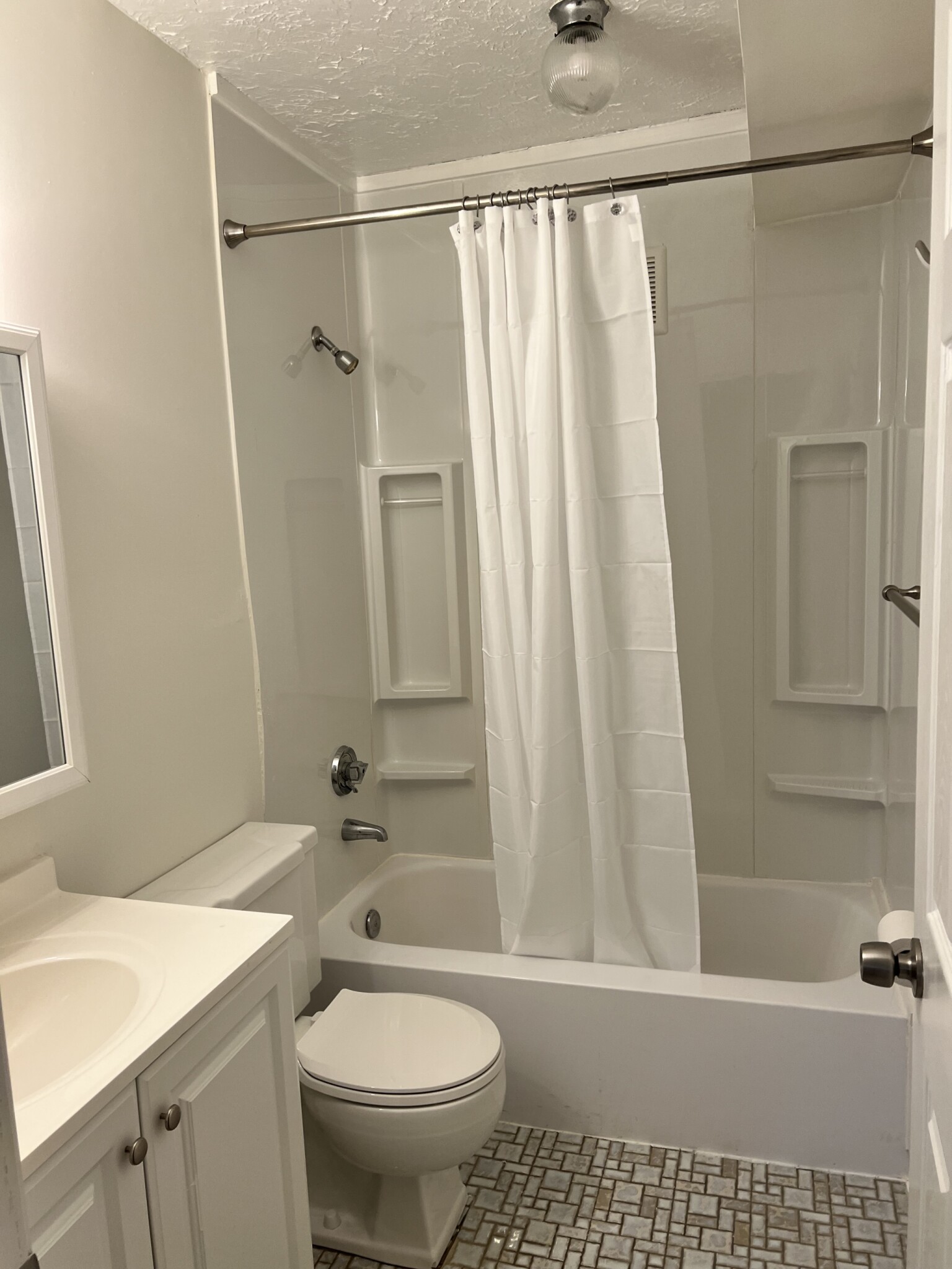 7 Arizona Ter, Arlington