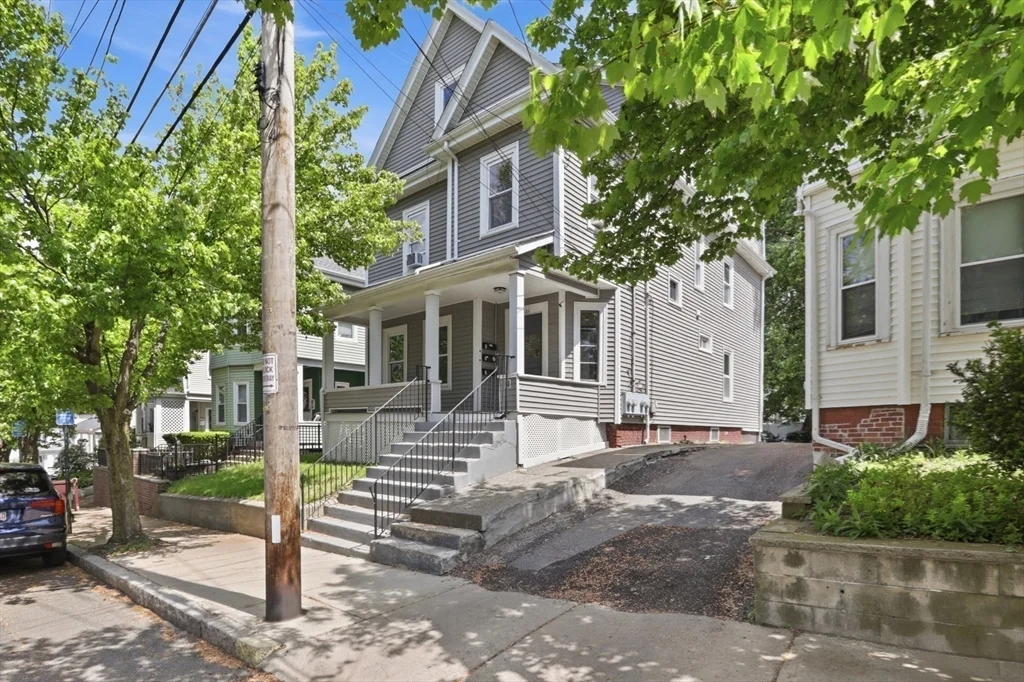 121 Glendale St, Everett