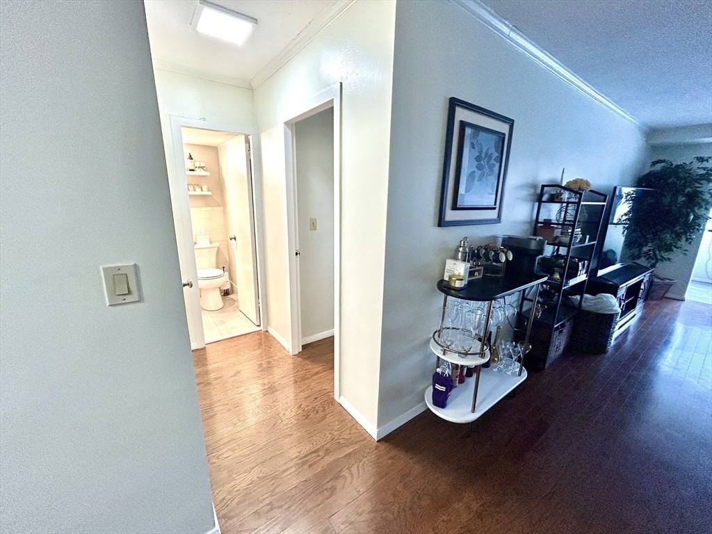 6 Whittier Pl, West End