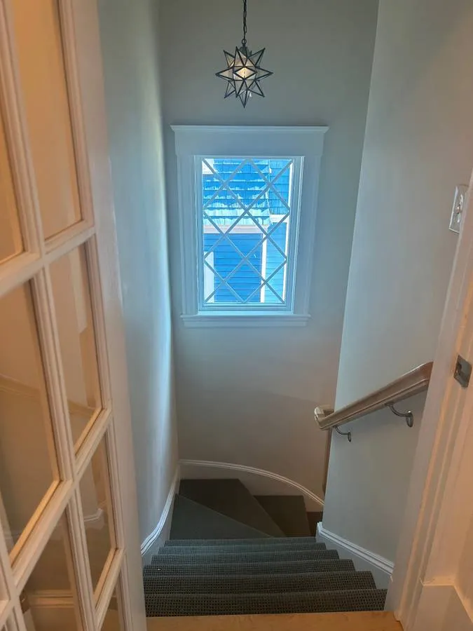 96 Rogers Ave, East Somerville