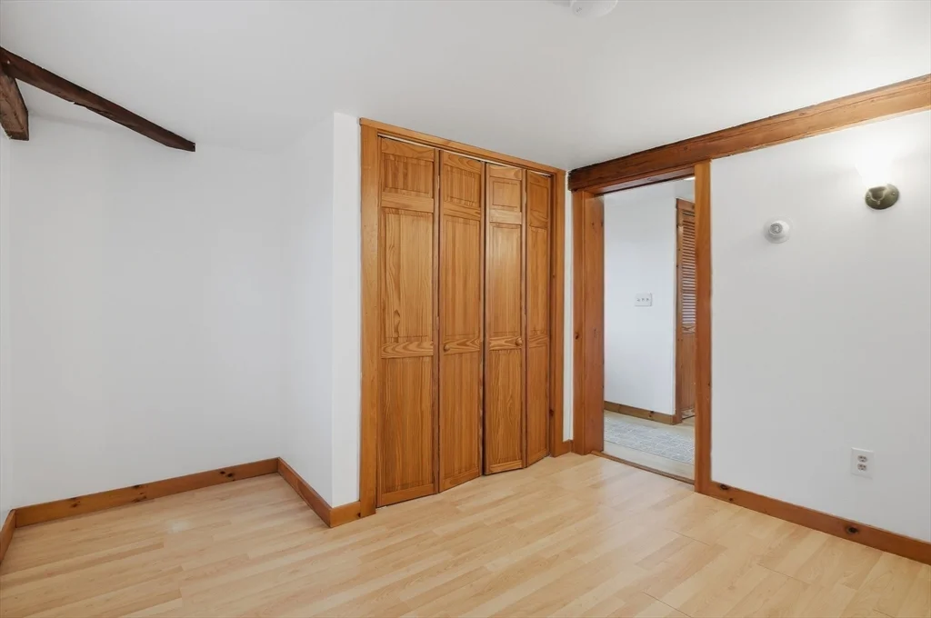 92 Main St, Hopkinton