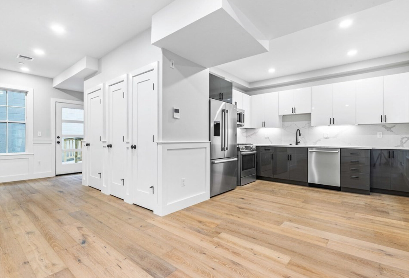 300 Somerville Ave, Ward Two