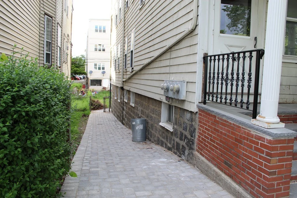 740 Bennington St, East Boston