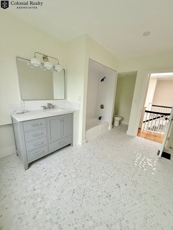 15 Garrison Rd, Aspinwall Hill