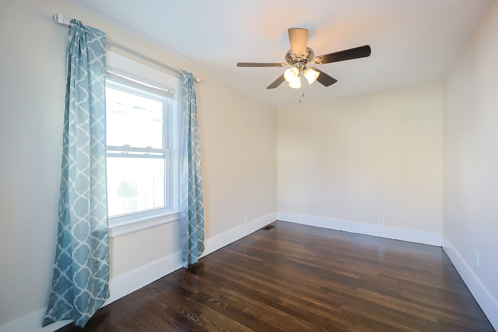 30 Lawrence St, Milford