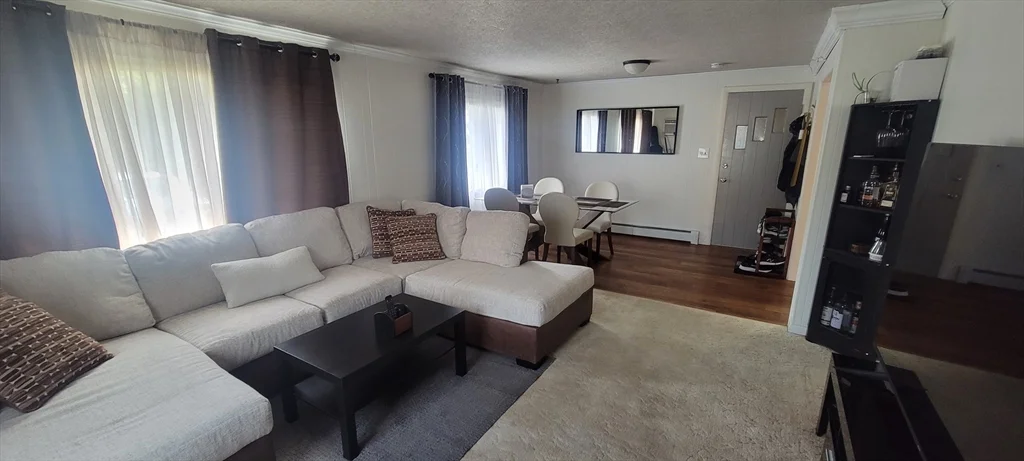 302 Pleasant St, North Andover