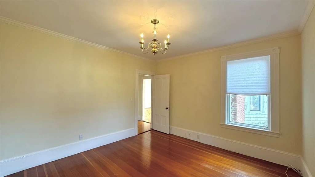 36 Pond St, Marblehead