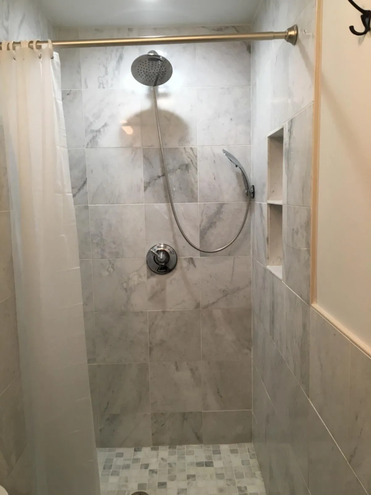 254 Windsor St, The Port